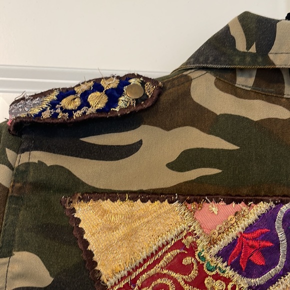Beautiful Stories XS Army Jacket with Embroidered Detail - Picture 7 of 11